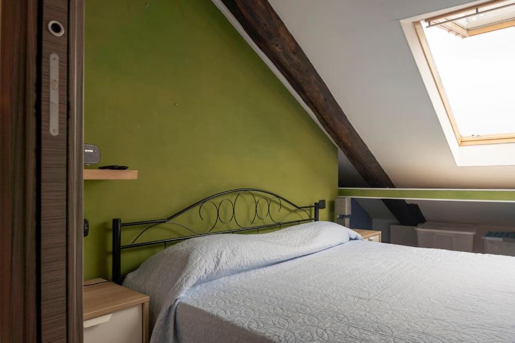 טורינו Cozy Attic In The City Center מראה חיצוני תמונה