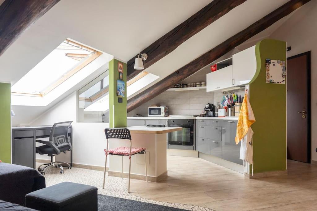 טורינו Cozy Attic In The City Center מראה חיצוני תמונה
