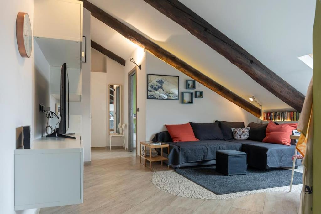 טורינו Cozy Attic In The City Center מראה חיצוני תמונה